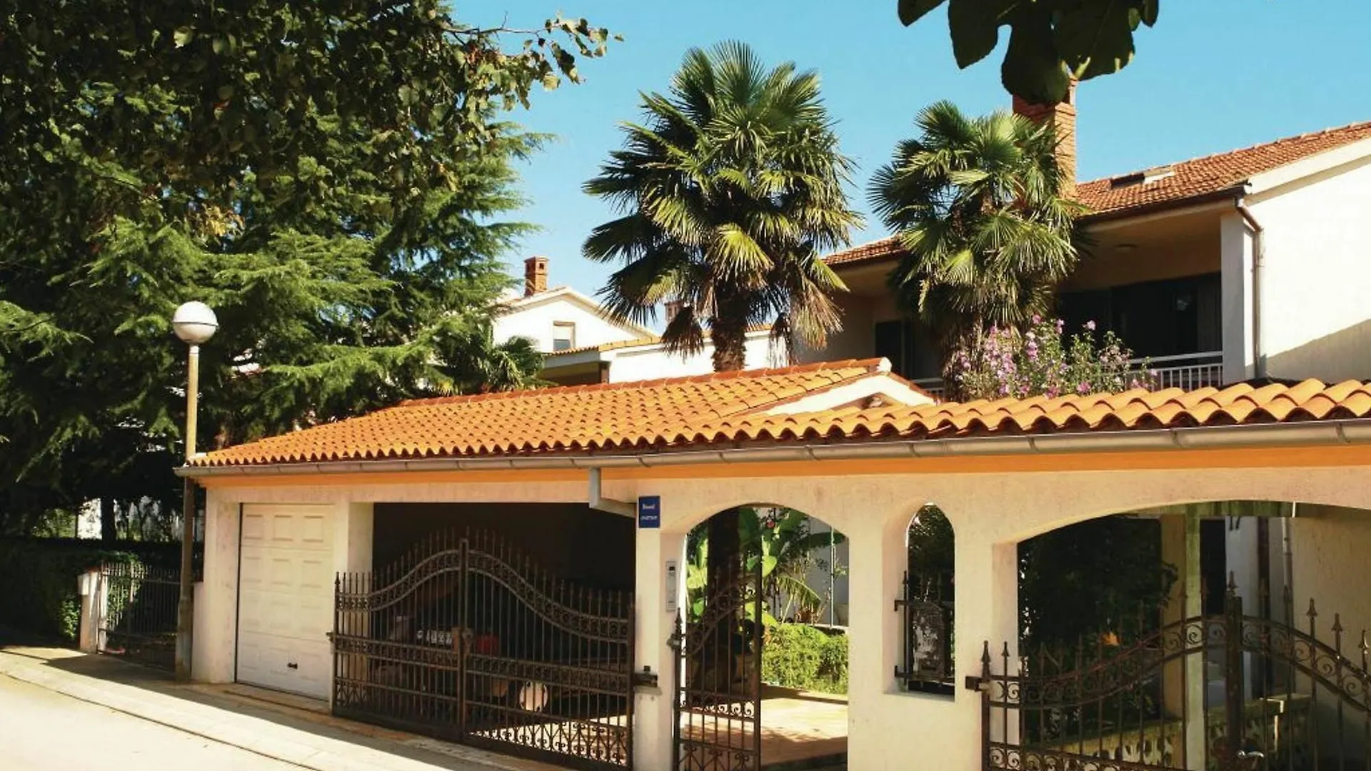 Apartment With 2 Bedrooms In Fazana, With Furnished Terrace And Wifi プーラ